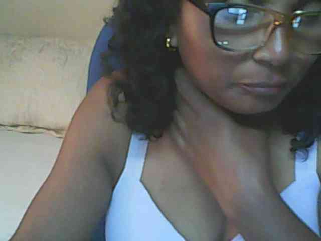 hotmomsexy webcam
