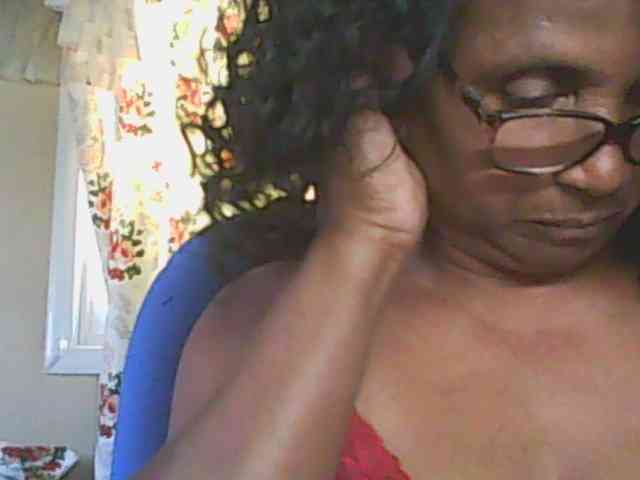 hotmomsexy webcam