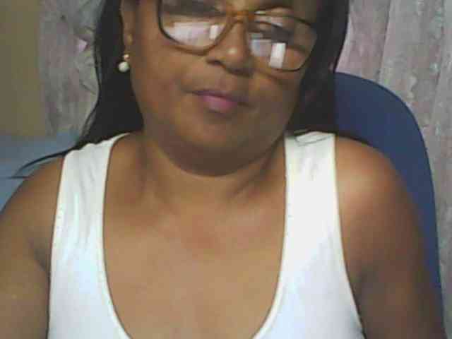 hotmomsexy webcam