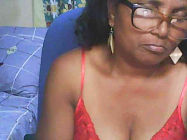 hotmomsexy webcam