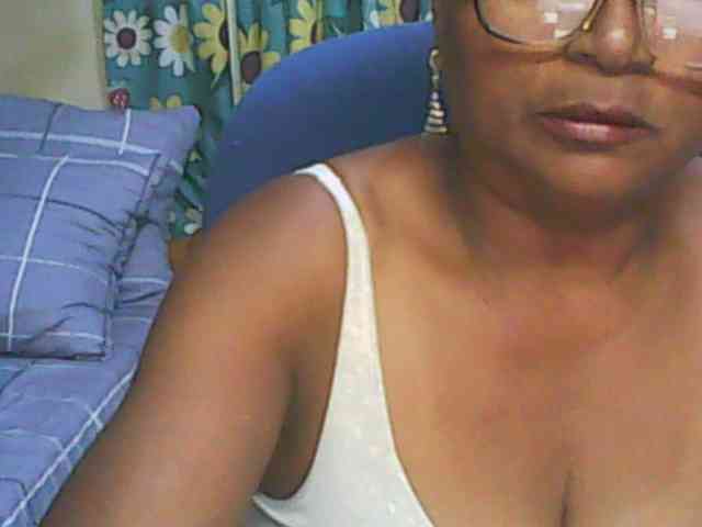 hotmomsexy webcam