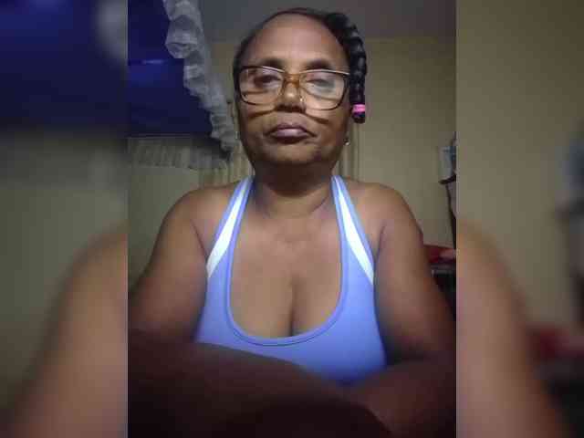 hotmomsexy Live Webcam on BongaCams