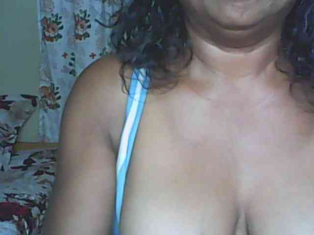 hotmomsexy webcam
