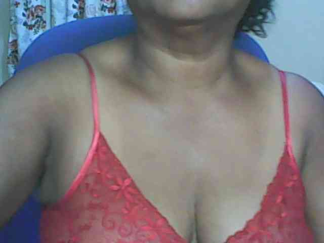 hotmomsexy webcam