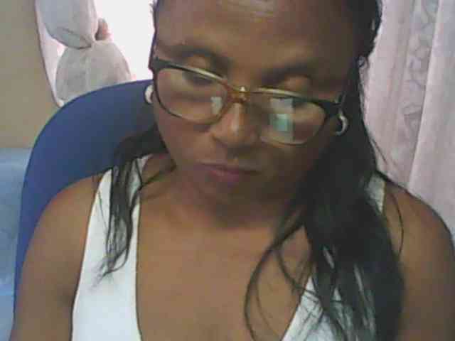 hotmomsexy webcam