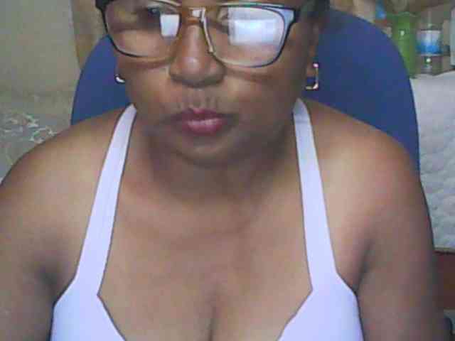 hotmomsexy webcam