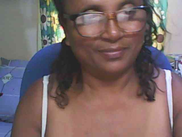 hotmomsexy webcam