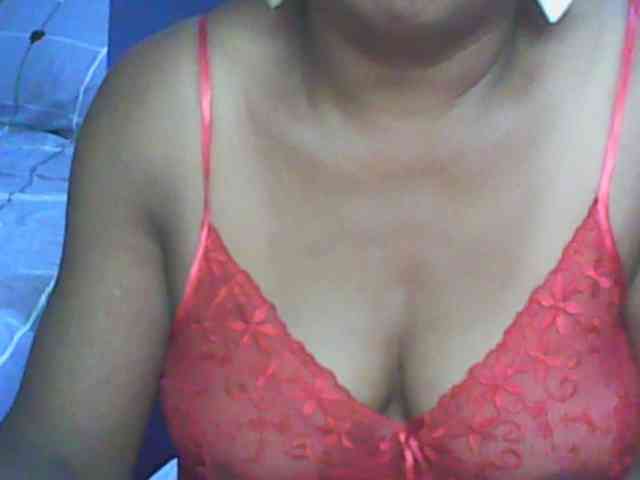 hotmomsexy webcam