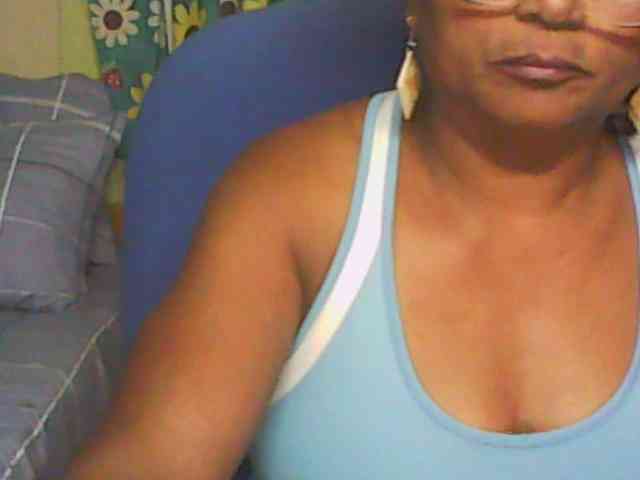 hotmomsexy webcam