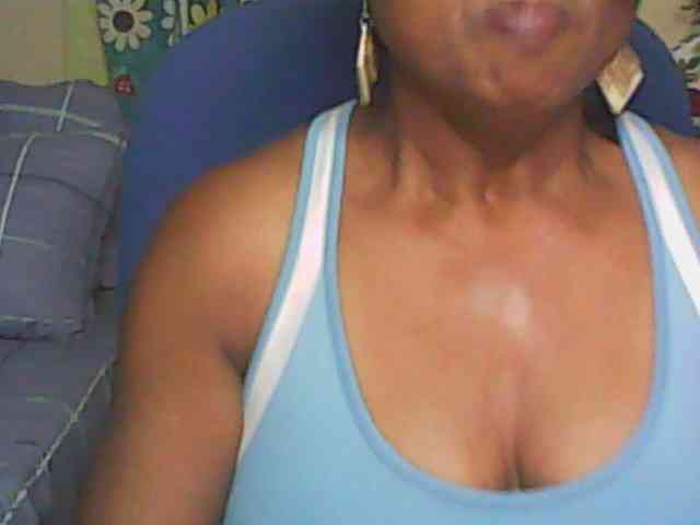 hotmomsexy webcam
