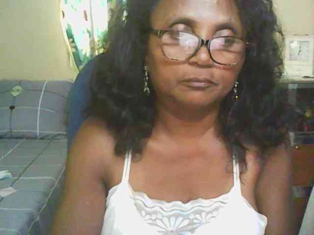 hotmomsexy webcam