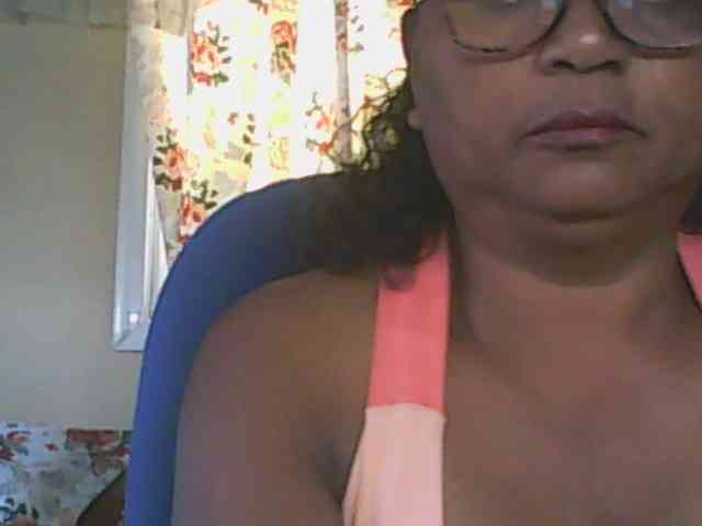 hotmomsexy webcam
