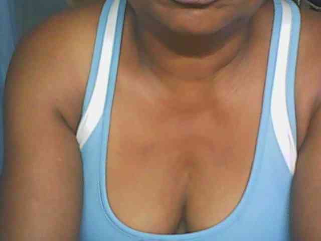 hotmomsexy Live Webcam on BongaCams