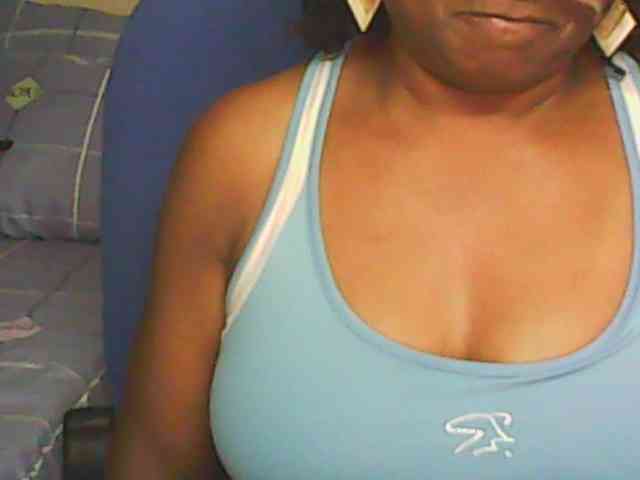 hotmomsexy webcam