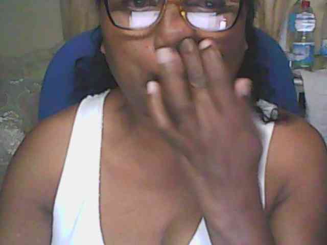 hotmomsexy webcam