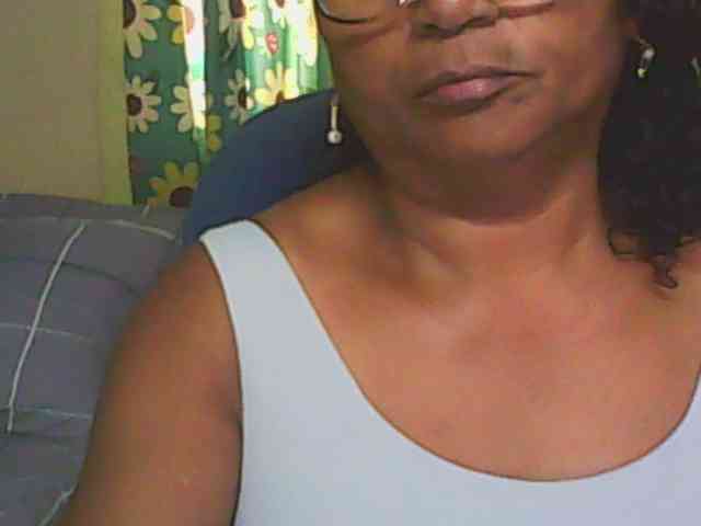 hotmomsexy webcam