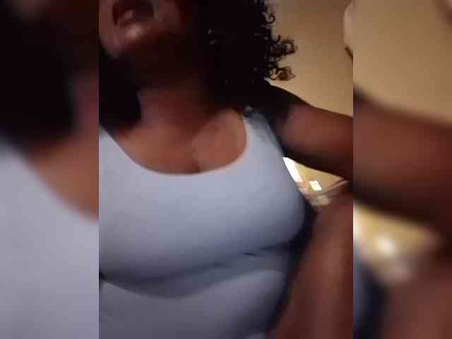 hotmomsexy webcam