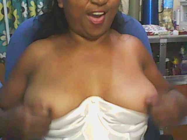 hotmomsexy webcam