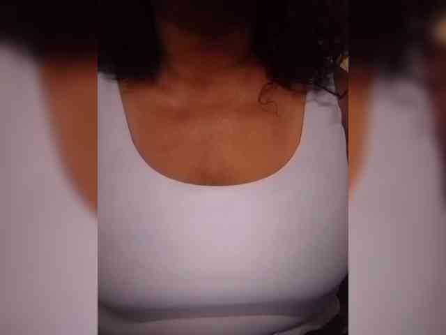 hotmomsexy webcam