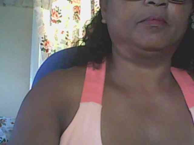 hotmomsexy webcam