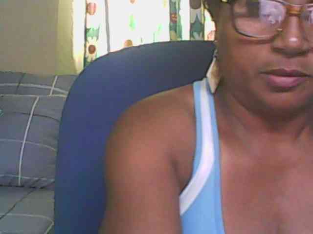 hotmomsexy webcam