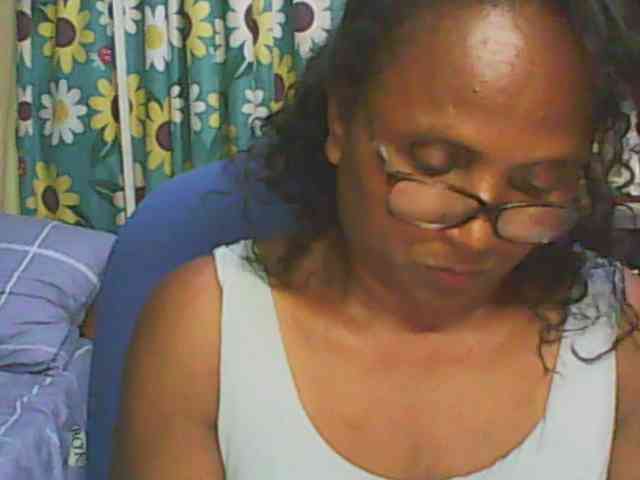 hotmomsexy webcam
