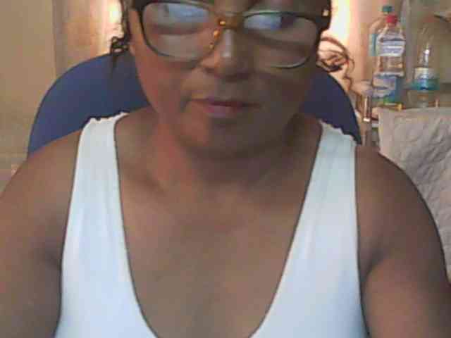 hotmomsexy webcam