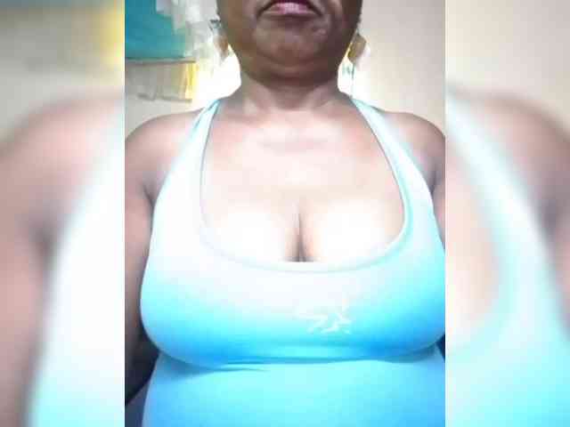 hotmomsexy webcam