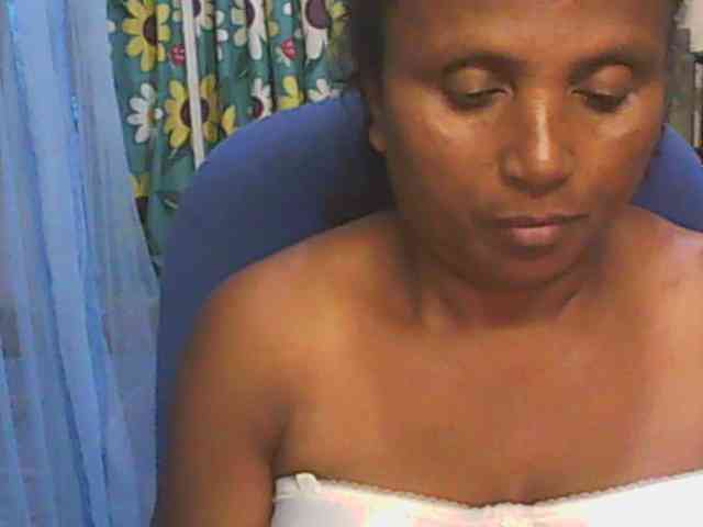 hotmomsexy webcam