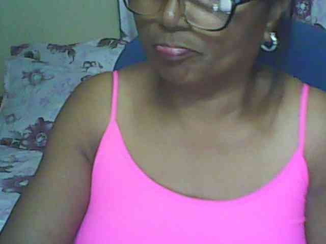 hotmomsexy webcam