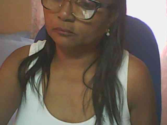 hotmomsexy webcam