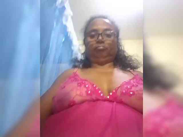 hotmomsexy webcam