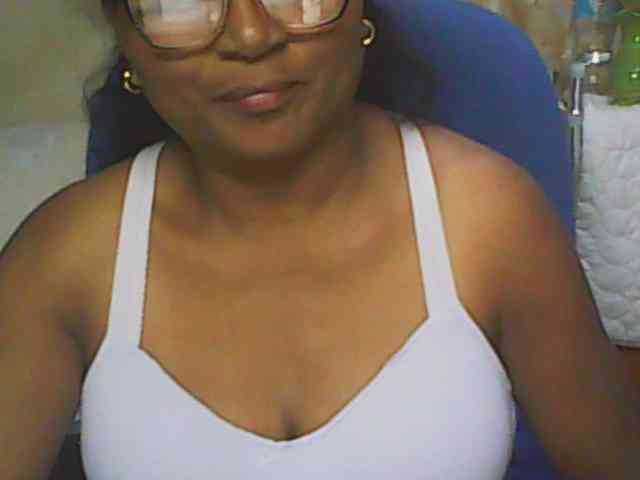 hotmomsexy webcam