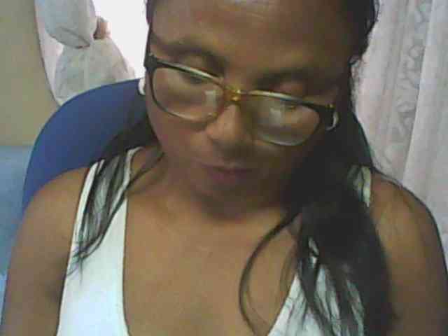 hotmomsexy webcam