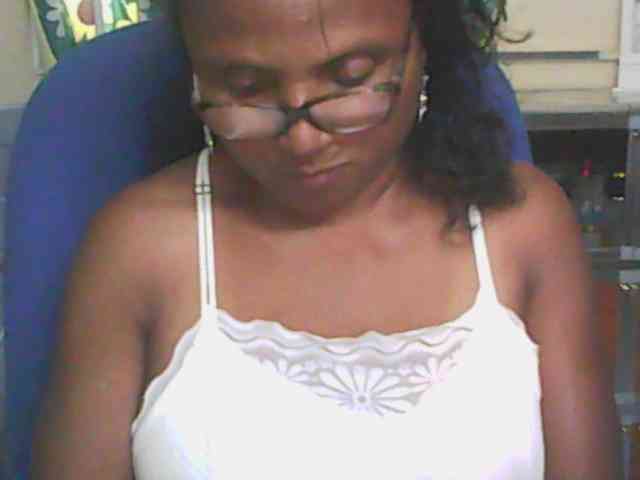 hotmomsexy webcam