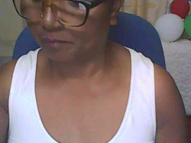 hotmomsexy webcam