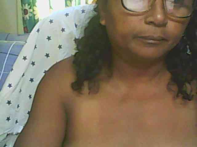 hotmomsexy webcam