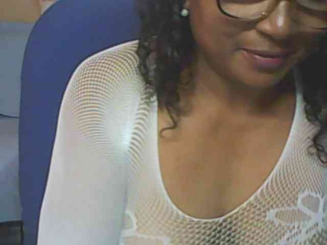 hotmomsexy webcam