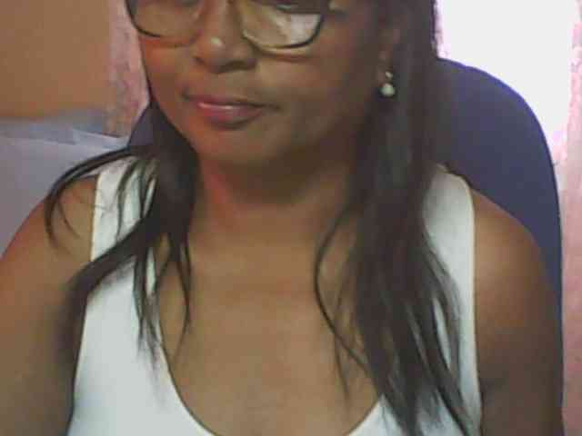 hotmomsexy webcam