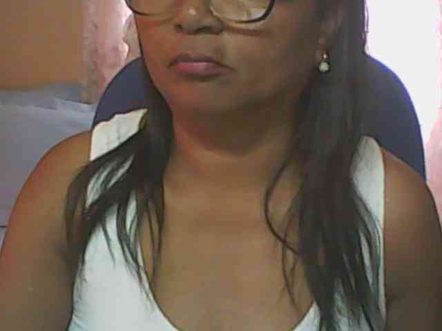 hotmomsexy webcam