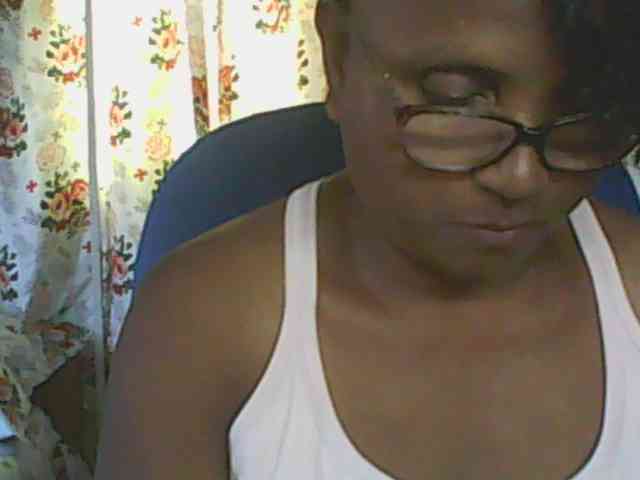 hotmomsexy webcam