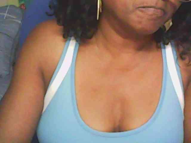 hotmomsexy webcam