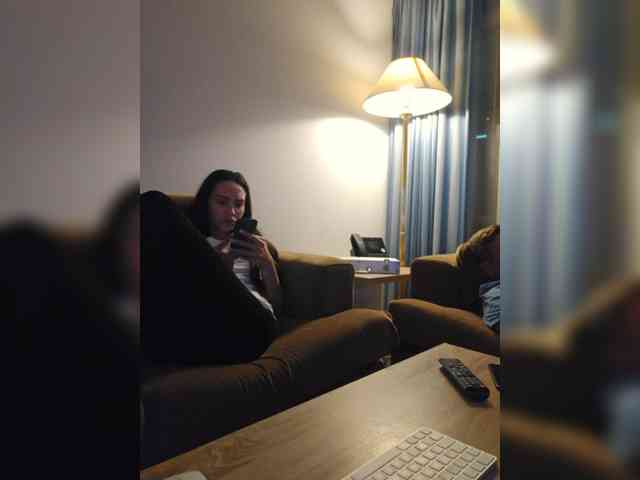 live chat online Mr-and-Mrs-Smith-XXL