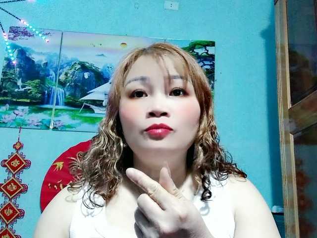 Linhanhsex2k's BongaCams show and profile