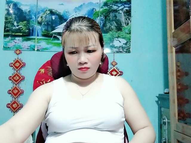 Linhanhsex2k's BongaCams show and profile