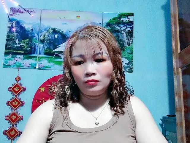 Linhanhsex2k's BongaCams show and profile