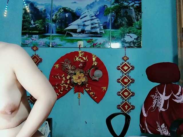 Linhanhsex2k's BongaCams show and profile