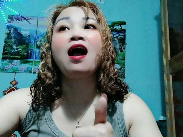 Linhanhsex2k's BongaCams show and profile