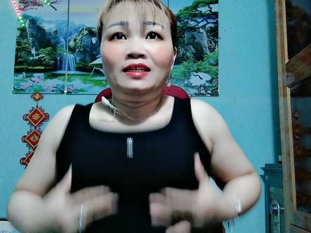 Linhanhsex2k's BongaCams show and profile