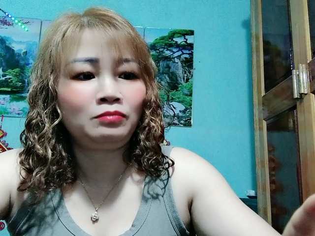 Linhanhsex2k's BongaCams show and profile